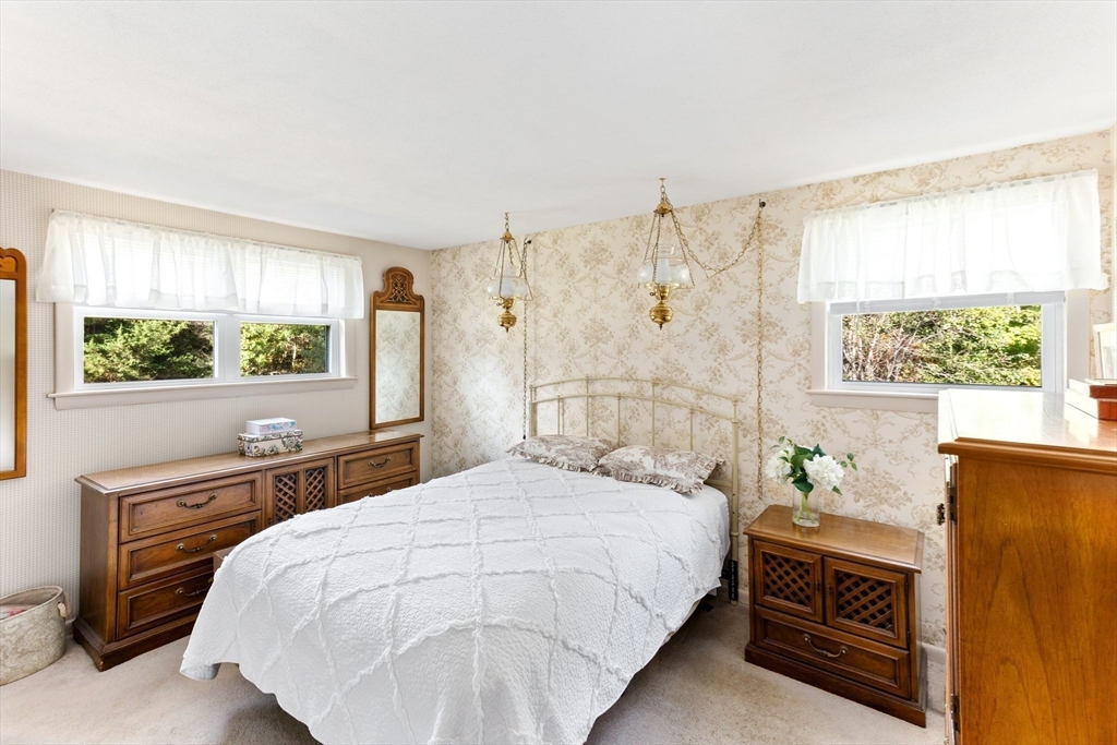 531 Bay Road Sharon, MA 02067 - Photo 26 of 33 Gallery Image 26