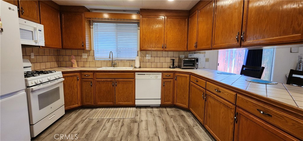 28799 Via Playa Del Rey Murrieta, CA 92563 - Photo 6 of 30