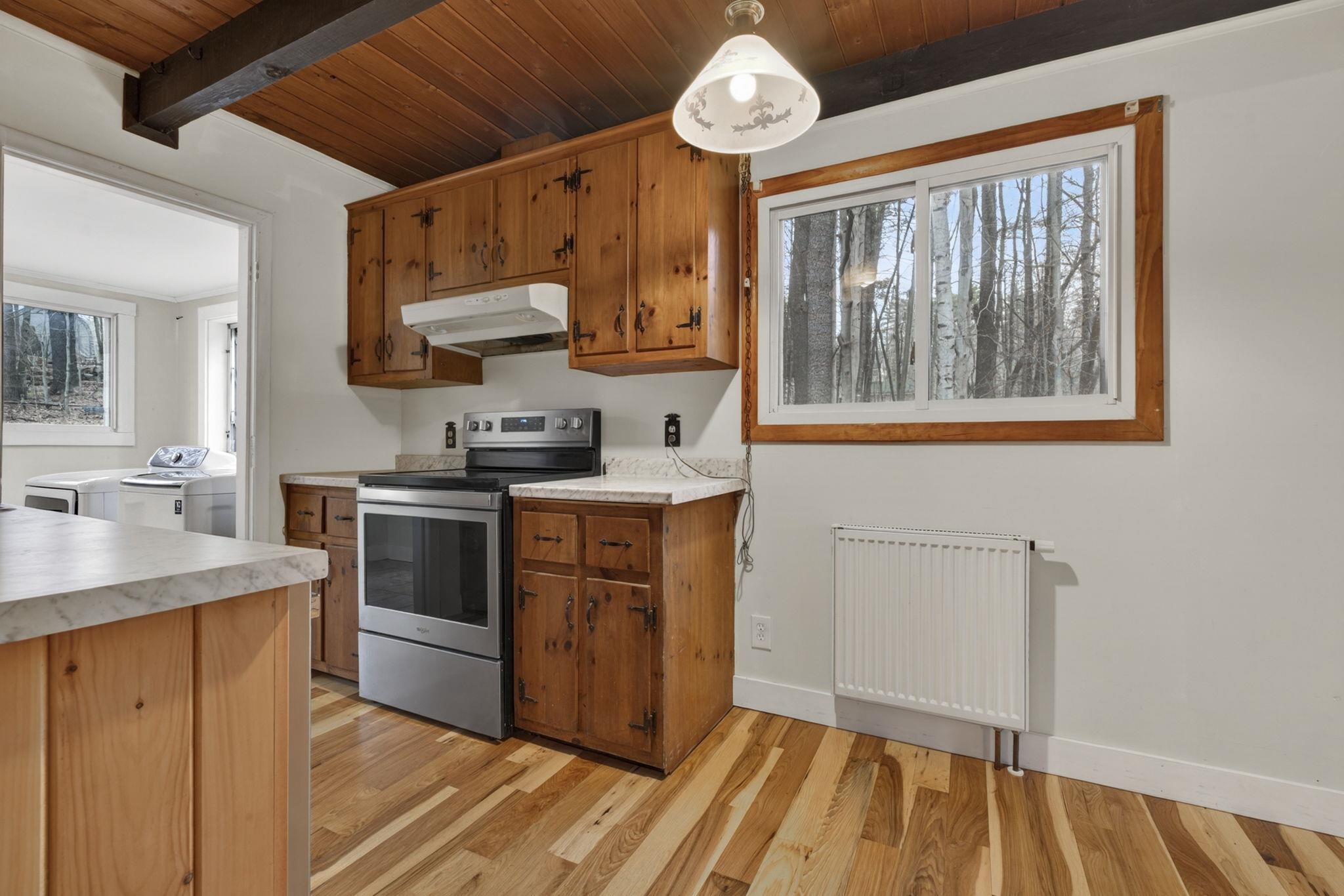 8 Winter Road Hillsborough, NH 03244 - Photo 8 of 37