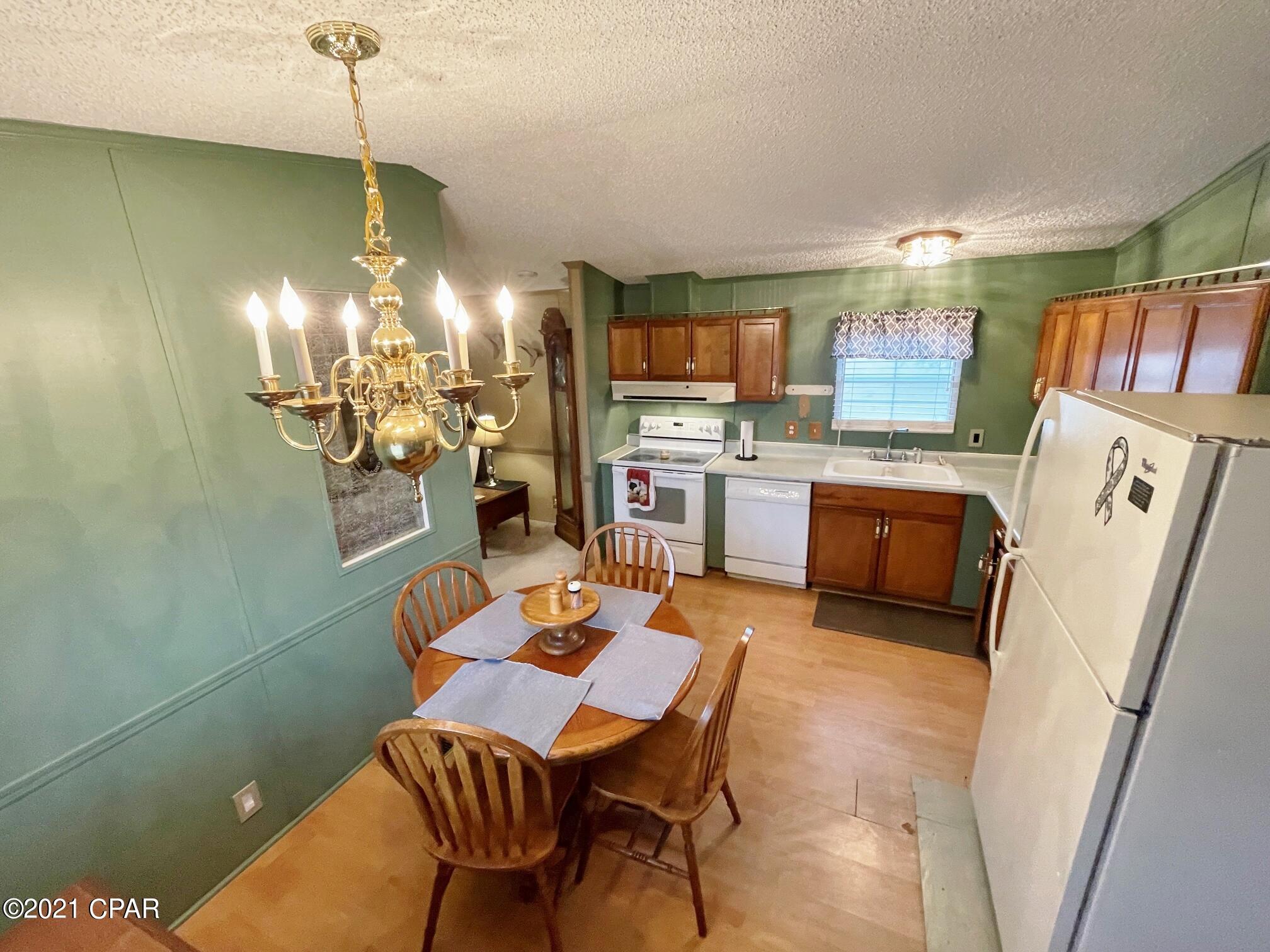 6792 Columbus Road Grand Ridge, FL 32442 - Photo 9 of 46 Gallery Image 9