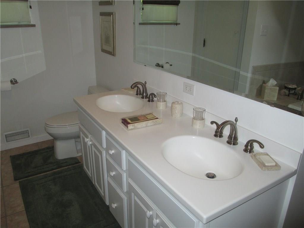 307 Country Club Road Butler, PA 16002 - Photo 19 of 24 Master Bath
