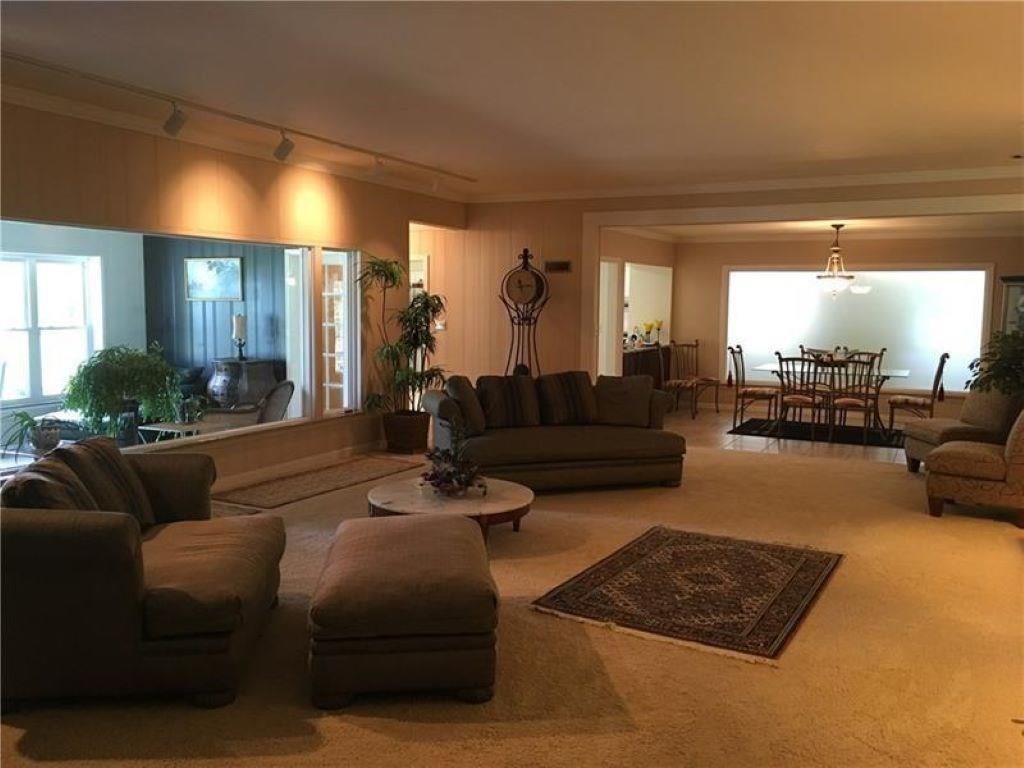307 Country Club Road Butler, PA 16002 - Photo 7 of 24 Living Room
