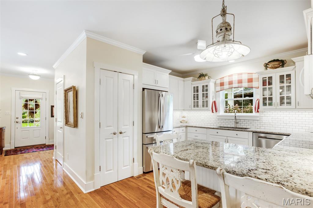 802 South Berry Road St. Louis, MO 63122 - Photo 11 of 67