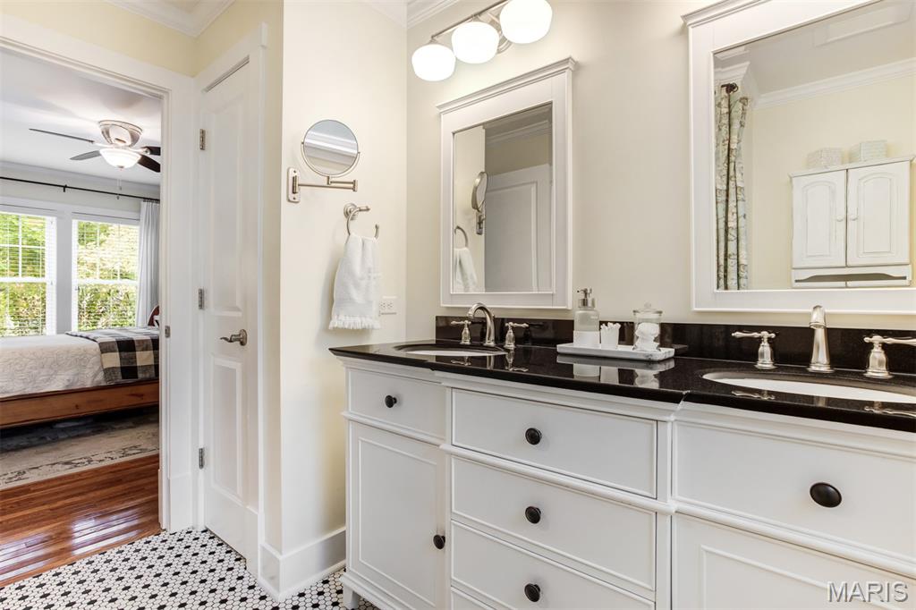 802 South Berry Road St. Louis, MO 63122 - Photo 26 of 67