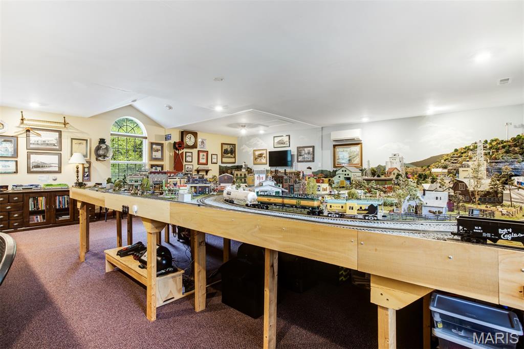 802 South Berry Road St. Louis, MO 63122 - Photo 49 of 67