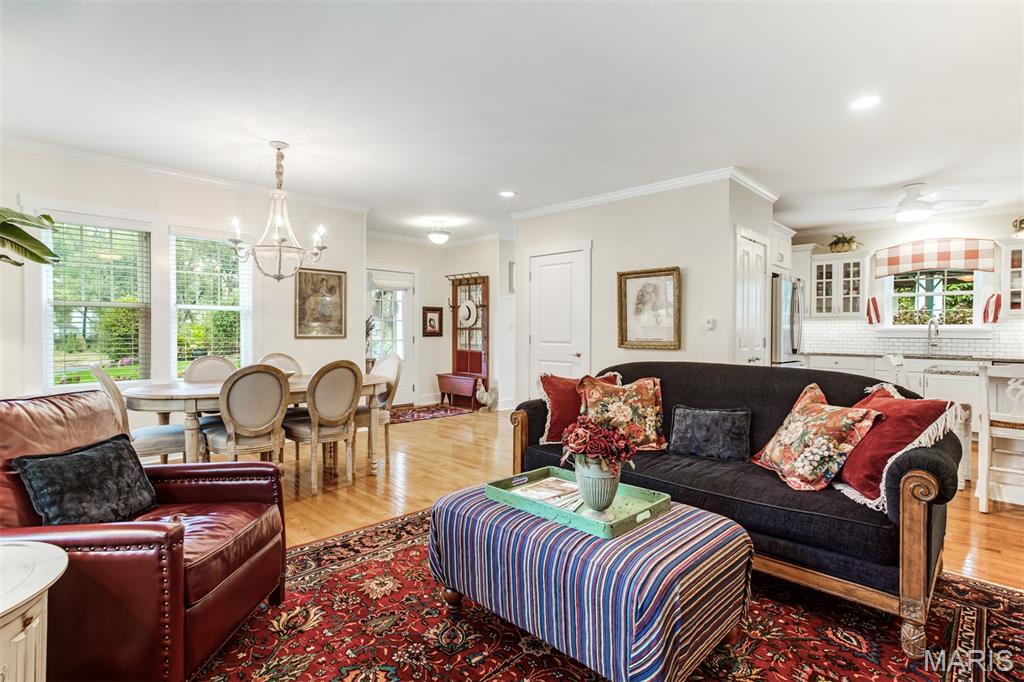 802 South Berry Road St. Louis, MO 63122 - Photo 8 of 67