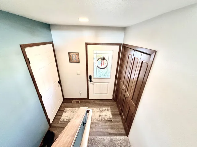 $315,000 | 1727 Grand Avenue, Worthington, MN 56187