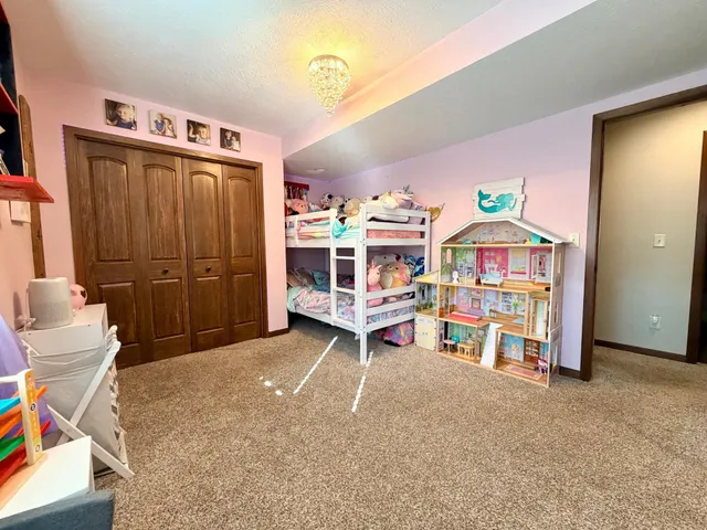 $315,000 | 1727 Grand Avenue, Worthington, MN 56187