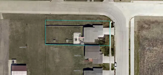 $315,000 | 1727 Grand Avenue, Worthington, MN 56187