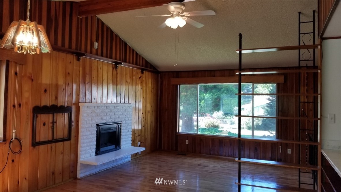 40309 May Creek Road Gold Bar, WA 98251 - Photo 4 of 39 Gallery Image 4
