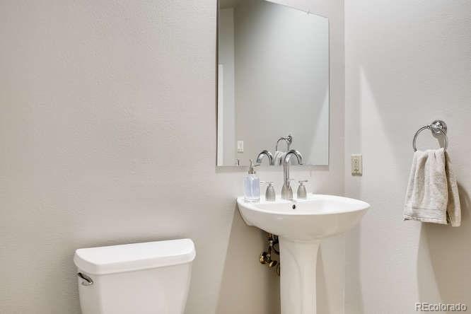 10052 Hughes Way Highlands Ranch, CO 80126 - Photo 20 of 27 Gallery Image 20