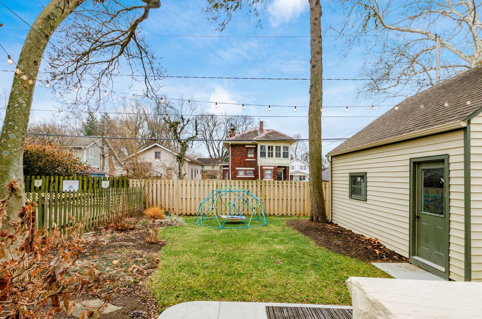 223 West Dunedin Road Columbus, OH 43214 - Photo 45 of 48 049_ Rd Columbus OH 43214 USA