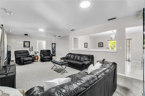 $985,000 | 12805 Southwest 193rd Terrace, Miami, FL 33177