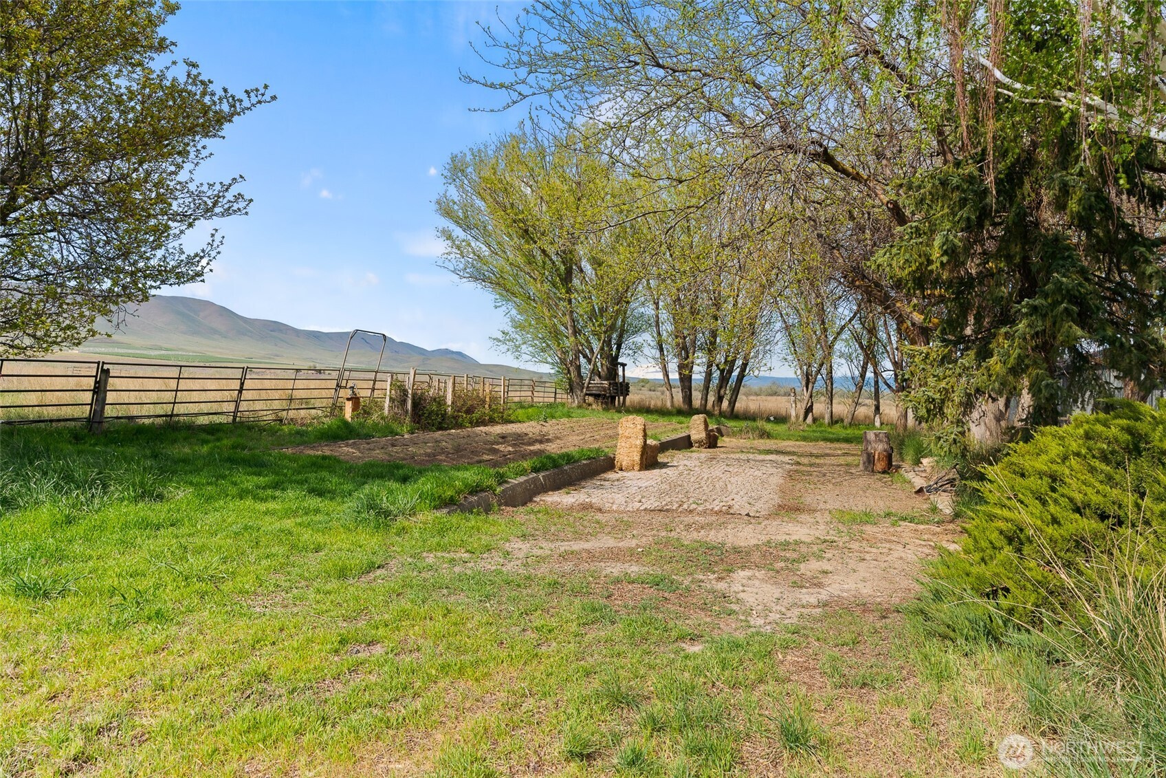 3500 Island Road, Unit NORTH White Swan, WA 98952 - Photo 33 of 33