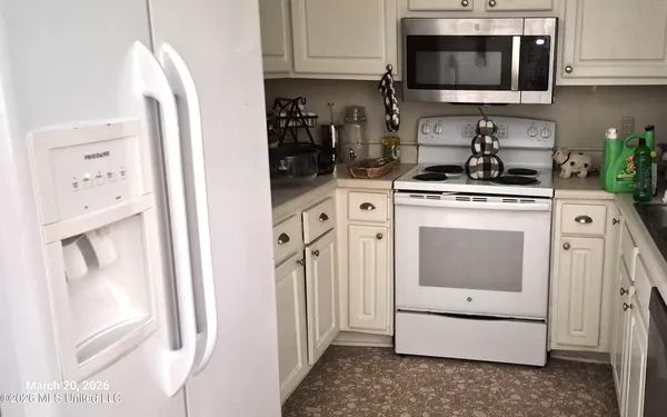 $165,000 | 142 Plum Tree Road, Brandon, MS 39047