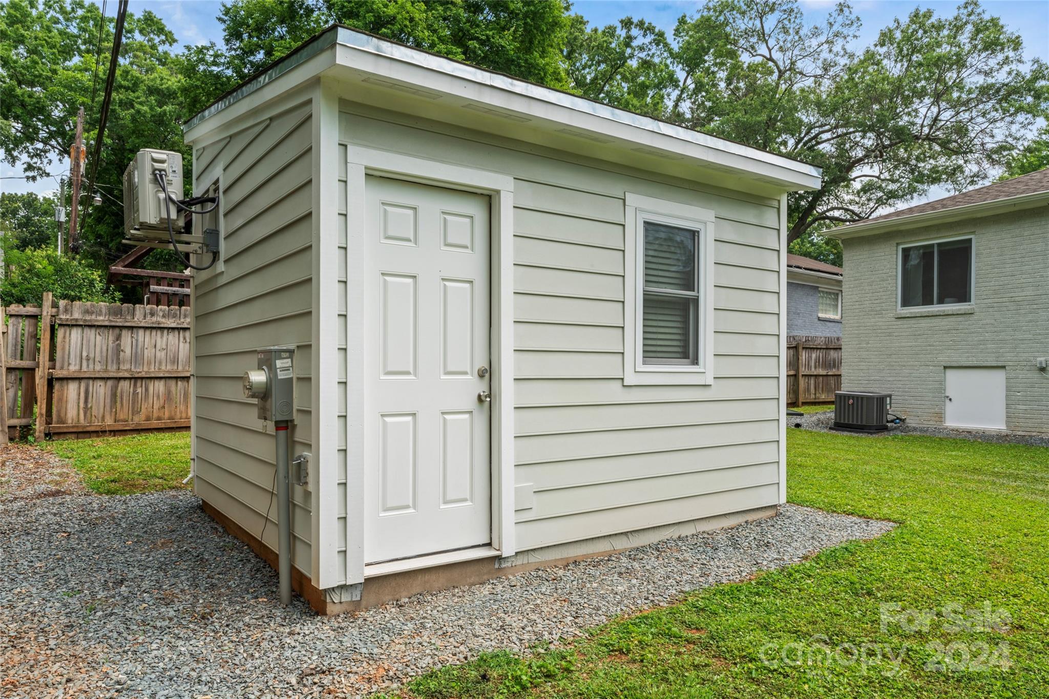 1649 Club Road Charlotte, NC 28205 - Photo 34 of 45 Gallery Image 34