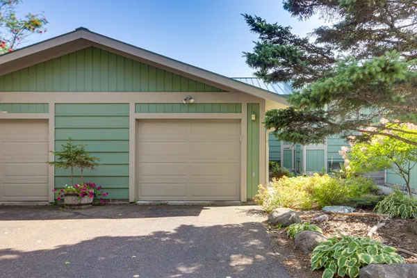 $645,000 | 6508 Aspenwood Drive, Unit 6508, Tofte, MN 55615