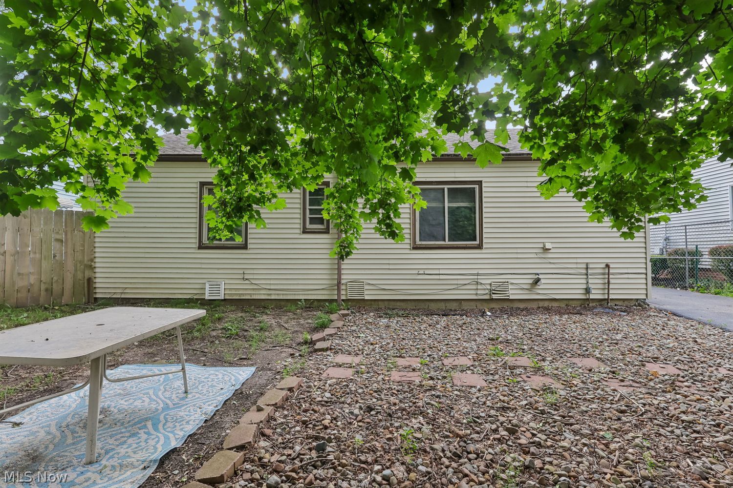 5624 Burns Road North Olmsted, OH 44070 - Photo 23 of 29