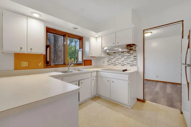 $419,900 | 11036 27th Avenue South, Burnsville, MN 55337