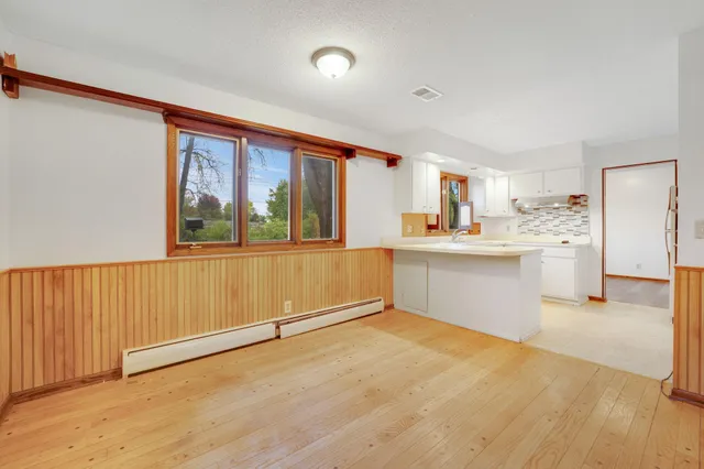 $419,900 | 11036 27th Avenue South, Burnsville, MN 55337