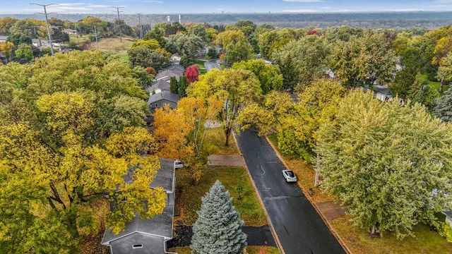 $419,900 | 11036 27th Avenue South, Burnsville, MN 55337