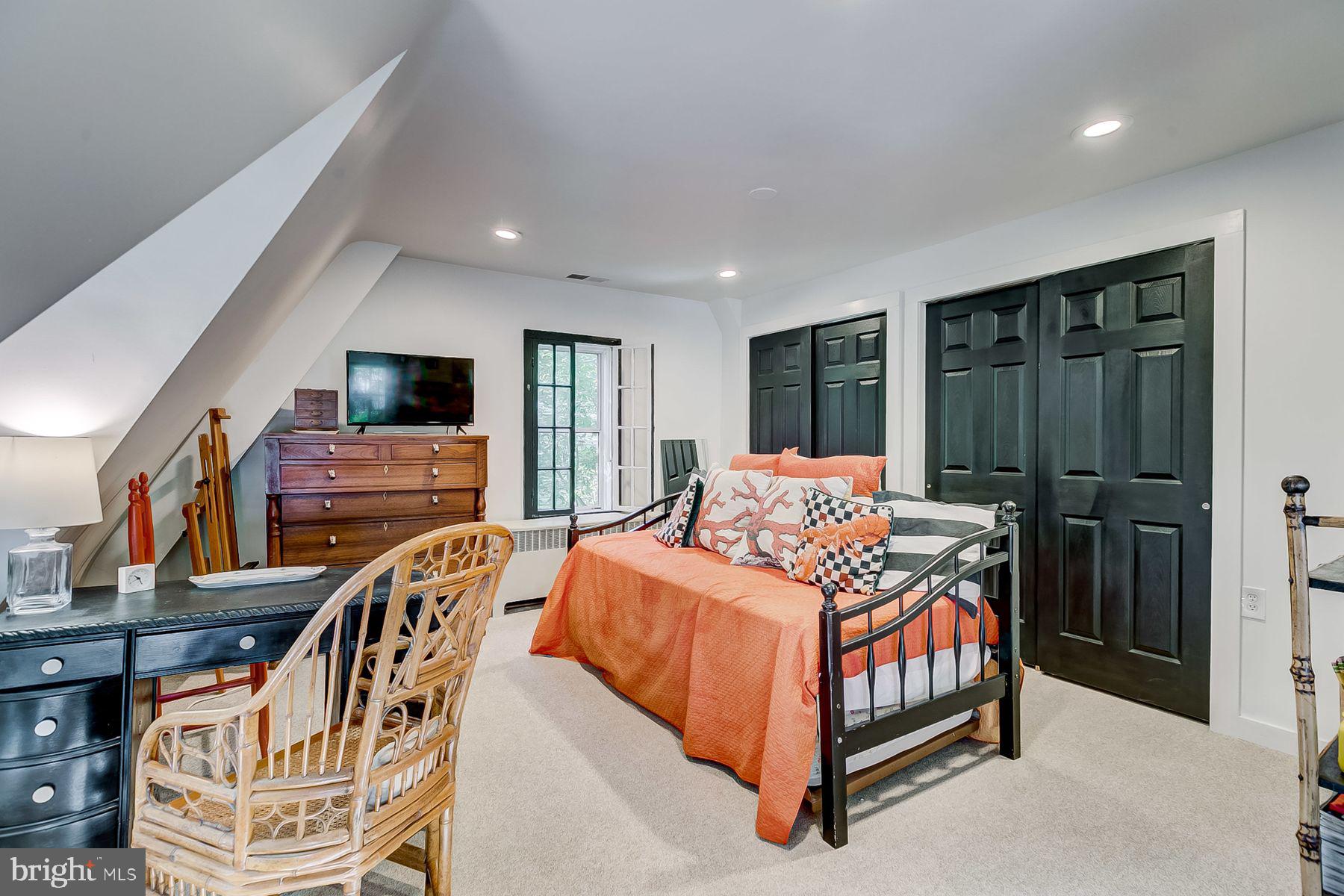 2332 Pickwick Road Baltimore, MD 21207 - Photo 22 of 39