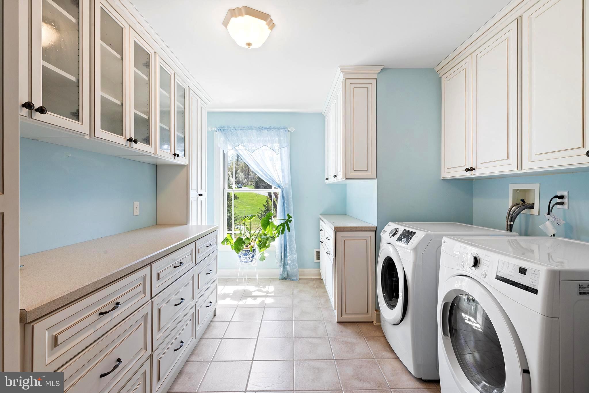 2378 Three Mile Run Road Perkasie, PA 18944 - Photo 33 of 54 2nd Floor Laundry w/Custom Cabinets