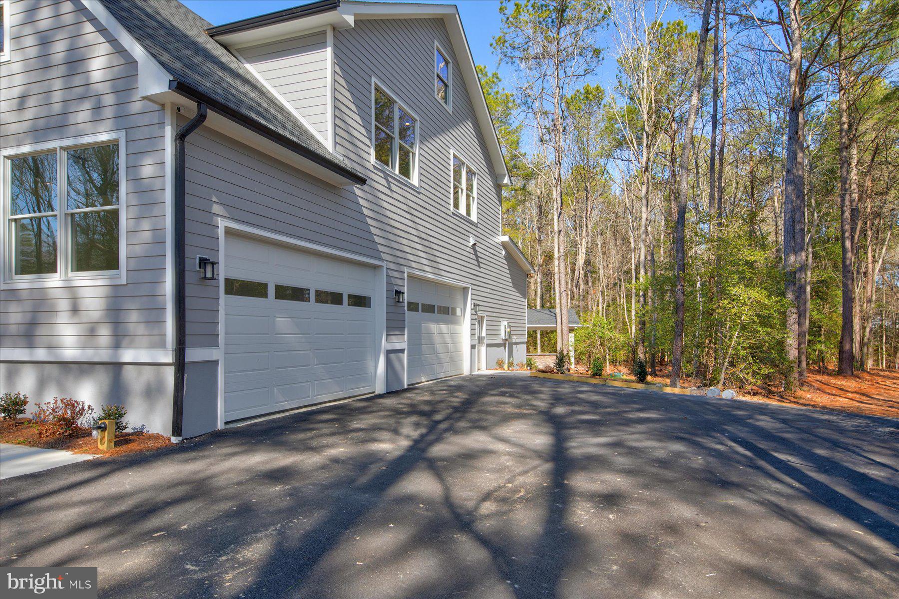 30425 Hollymount Road Harbeson, DE 19951 - Photo 5 of 98 4 car attached garage