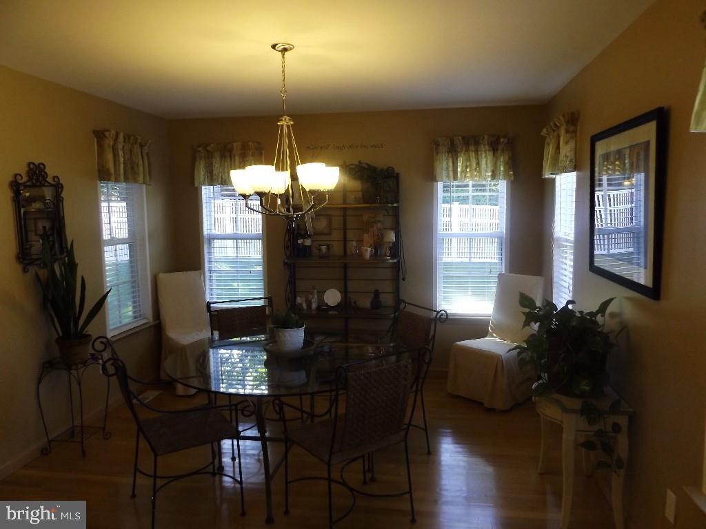 120 Toggle Road Manahawkin, NJ 08050 - Photo 10 of 35