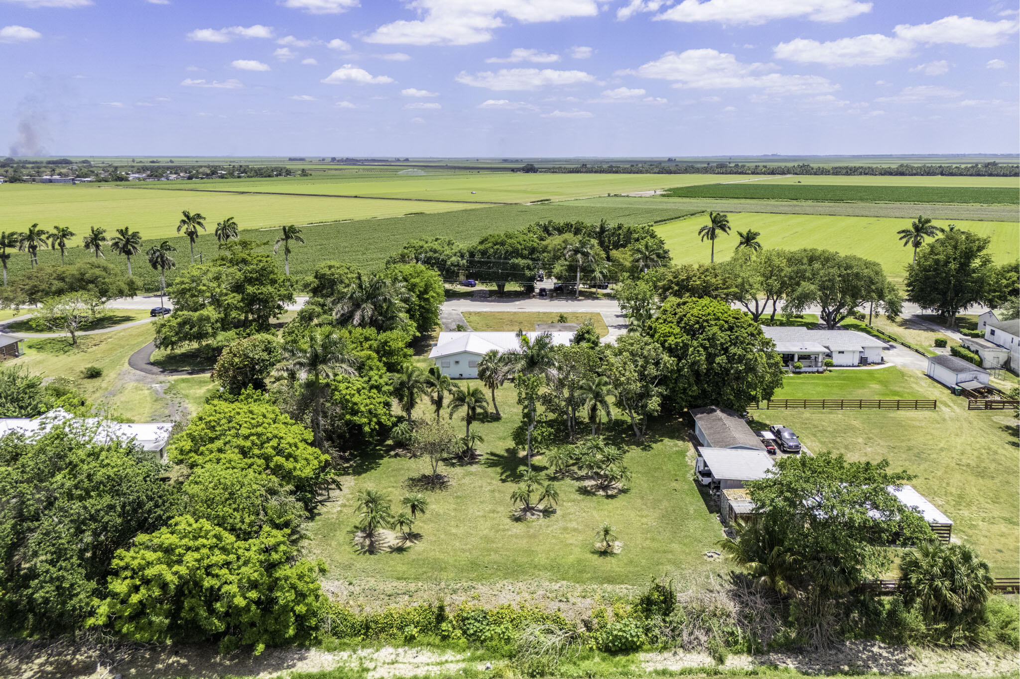 1531 Bacom Point Road Pahokee, FL 33476 - Photo 8 of 31 02
