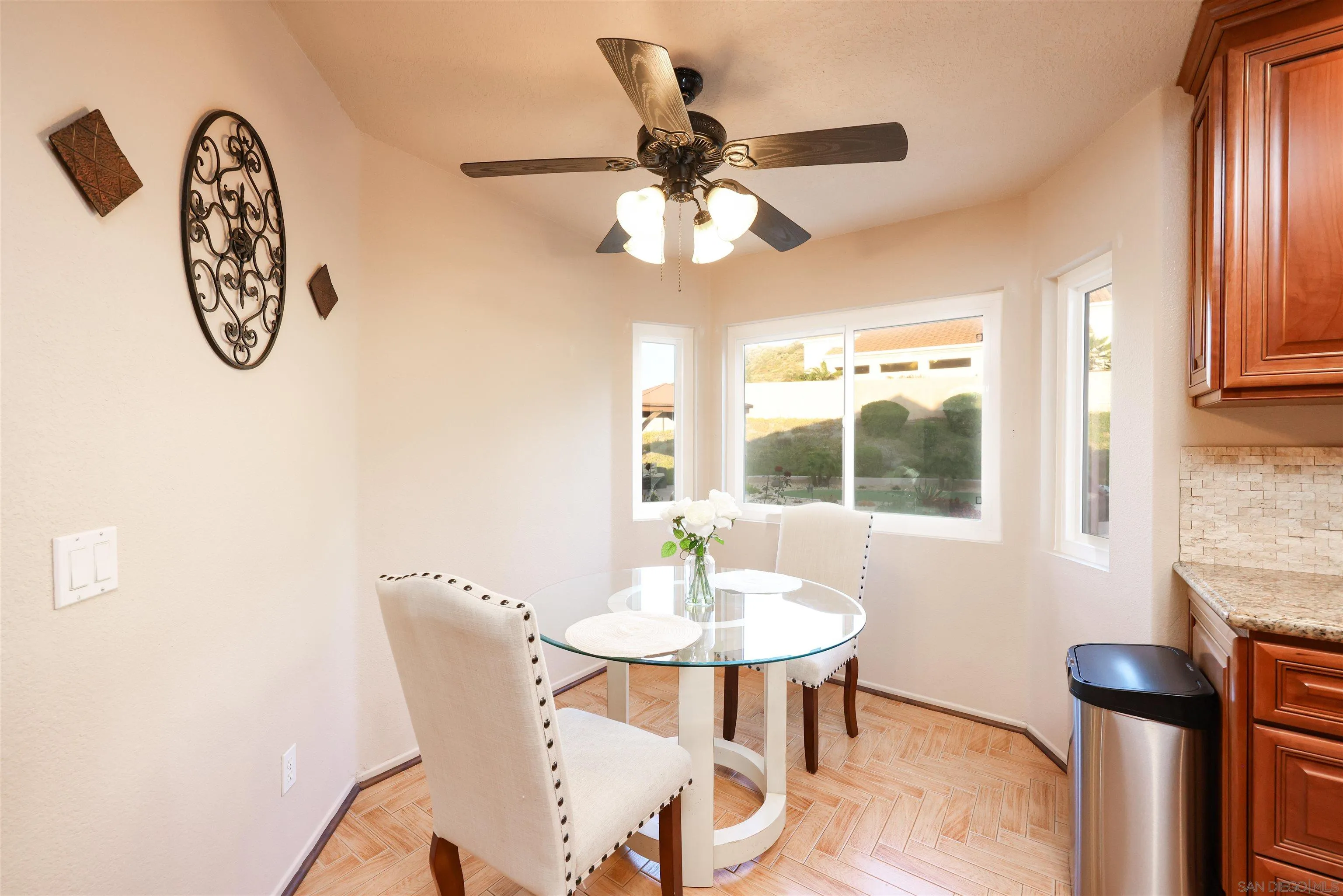 2 Bella Minozza Lake Elsinore, CA 92532 - Photo 6 of 30 a dining room with furniture and window