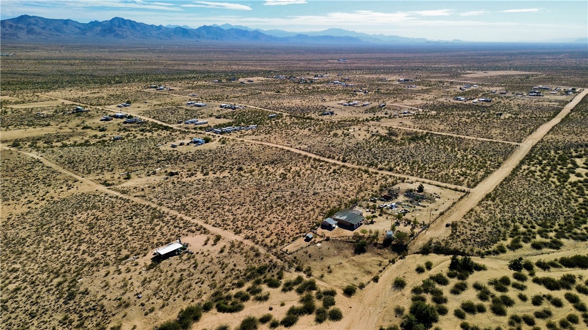 7296 Ligurta Road Golden Valley, AZ 86413 - Photo 46 of 49 an aerial view of residential building and ocean