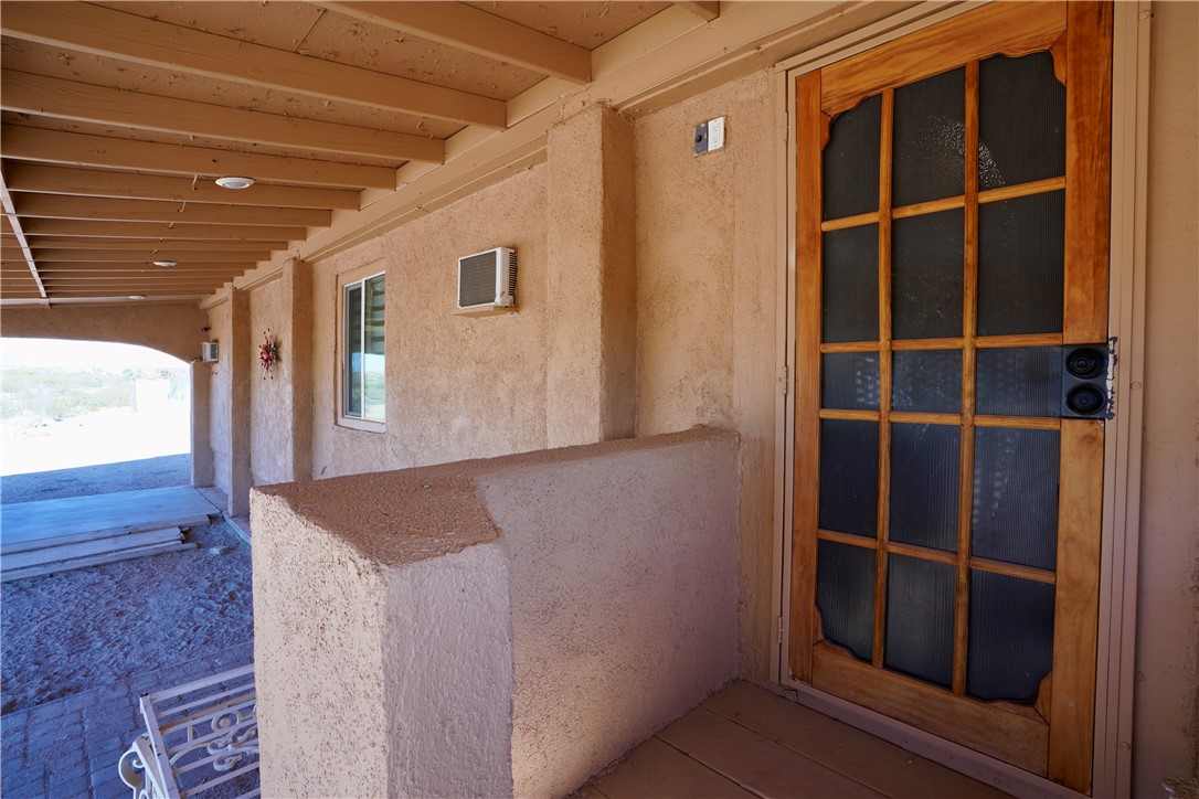 7296 Ligurta Road Golden Valley, AZ 86413 - Photo 8 of 49 a view of walk in closet