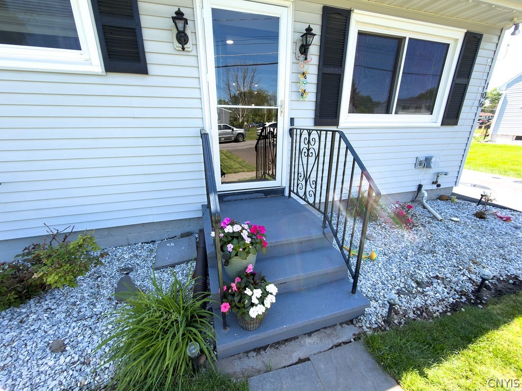106 Sharon Road Geddes, NY 13209 - Photo 5 of 45