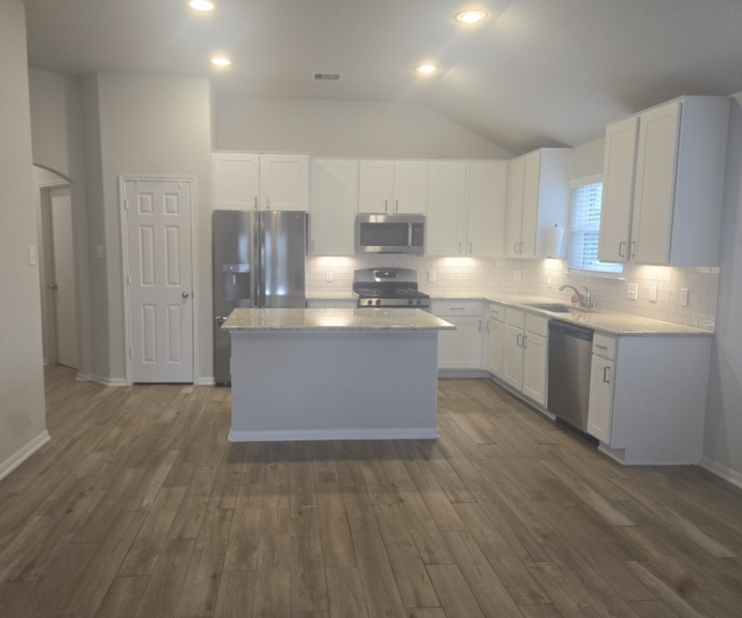 29219 Enchanted Falls Cir Spring Spring, TX 77386 - Photo 2 of 5 Gallery Image 2