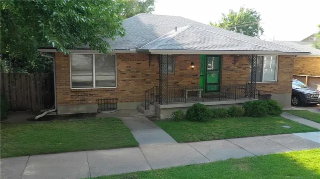 $405,000 | 514 Forest Avenue, Kansas City, MO 64106