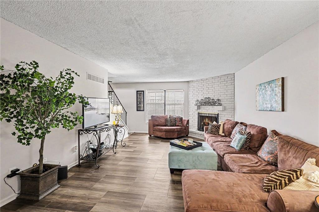 111 West Bannister Road, Unit 2 Kansas City, MO 64114 - Photo 4 of 29