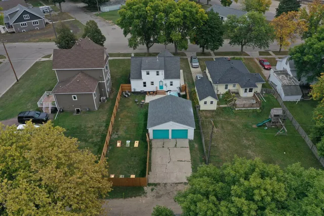 $265,000 | 27 Division Street North, Clara City, MN 56222