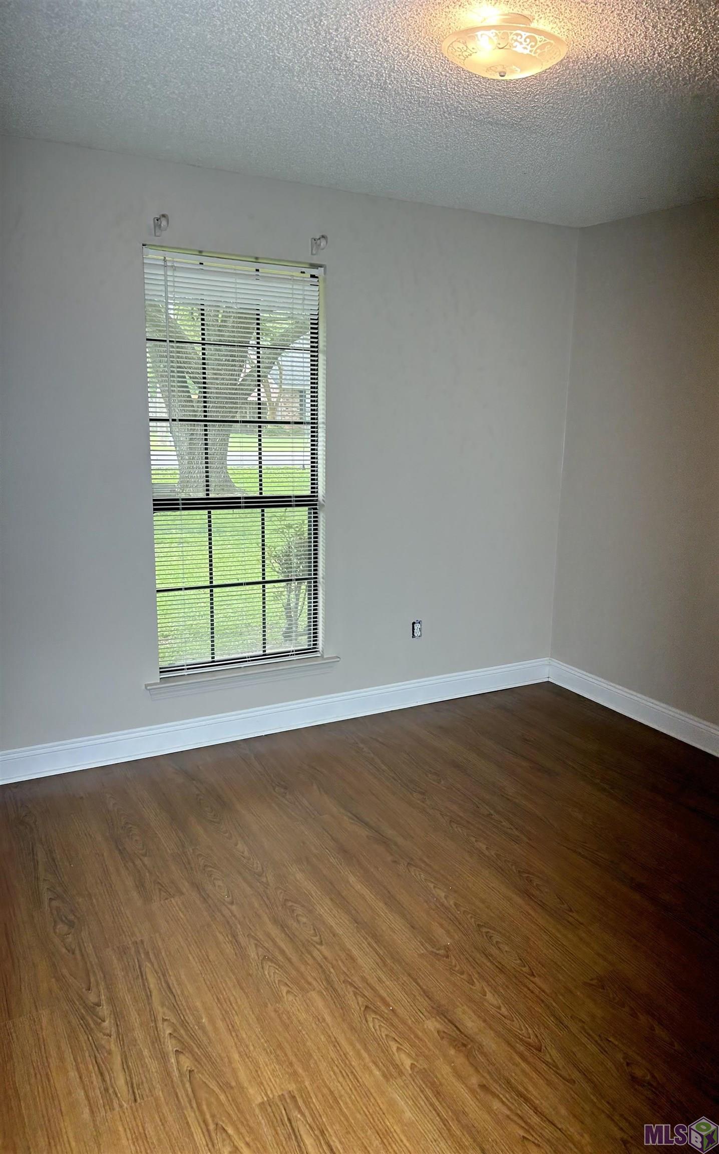 2338 Riverside Drive Port Allen, LA 70767 - Photo 13 of 25