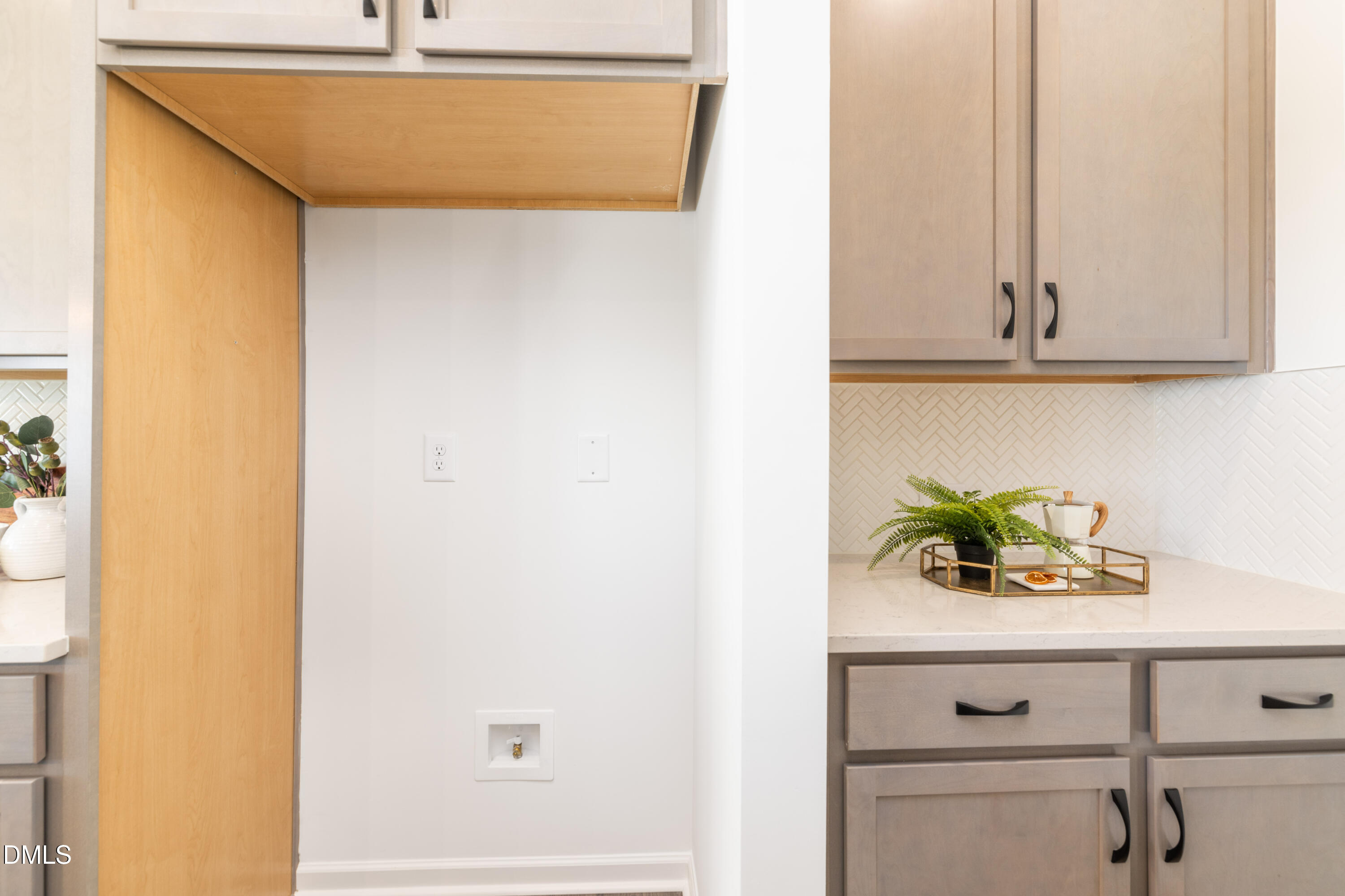 107 South Mule Way, Unit 90 Benson, NC 27504 - Photo 8 of 28 a sink with a mirror