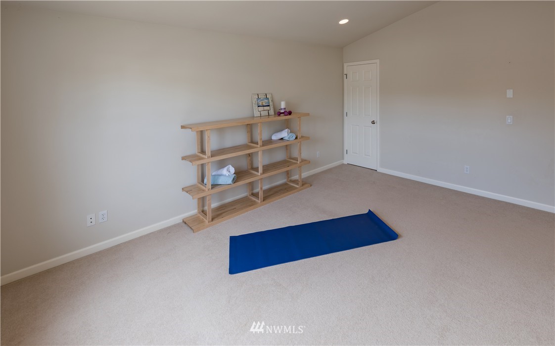 351 Nile Place Northeast Renton, WA 98059 - Photo 11 of 15 Gallery Image 11