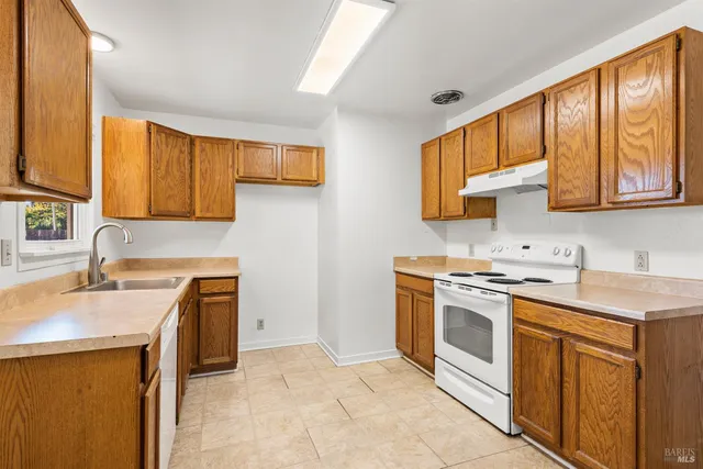 $595,000 | 3469 Idaho Drive, Santa Rosa, CA 95405