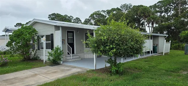 $155,000 | 315 Papaya Circle, Barefoot Bay, FL 32976