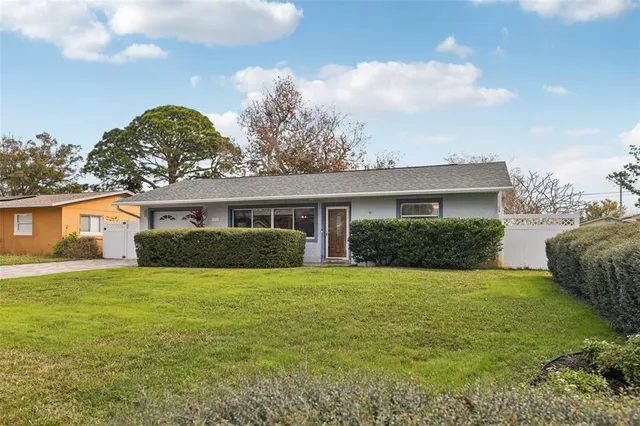 $489,000 | 1945 59th Street North, St. Petersburg, FL 33710