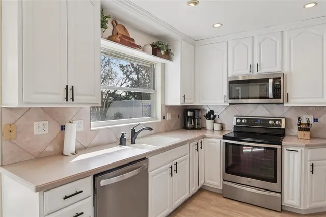 $489,000 | 1945 59th Street North, St. Petersburg, FL 33710