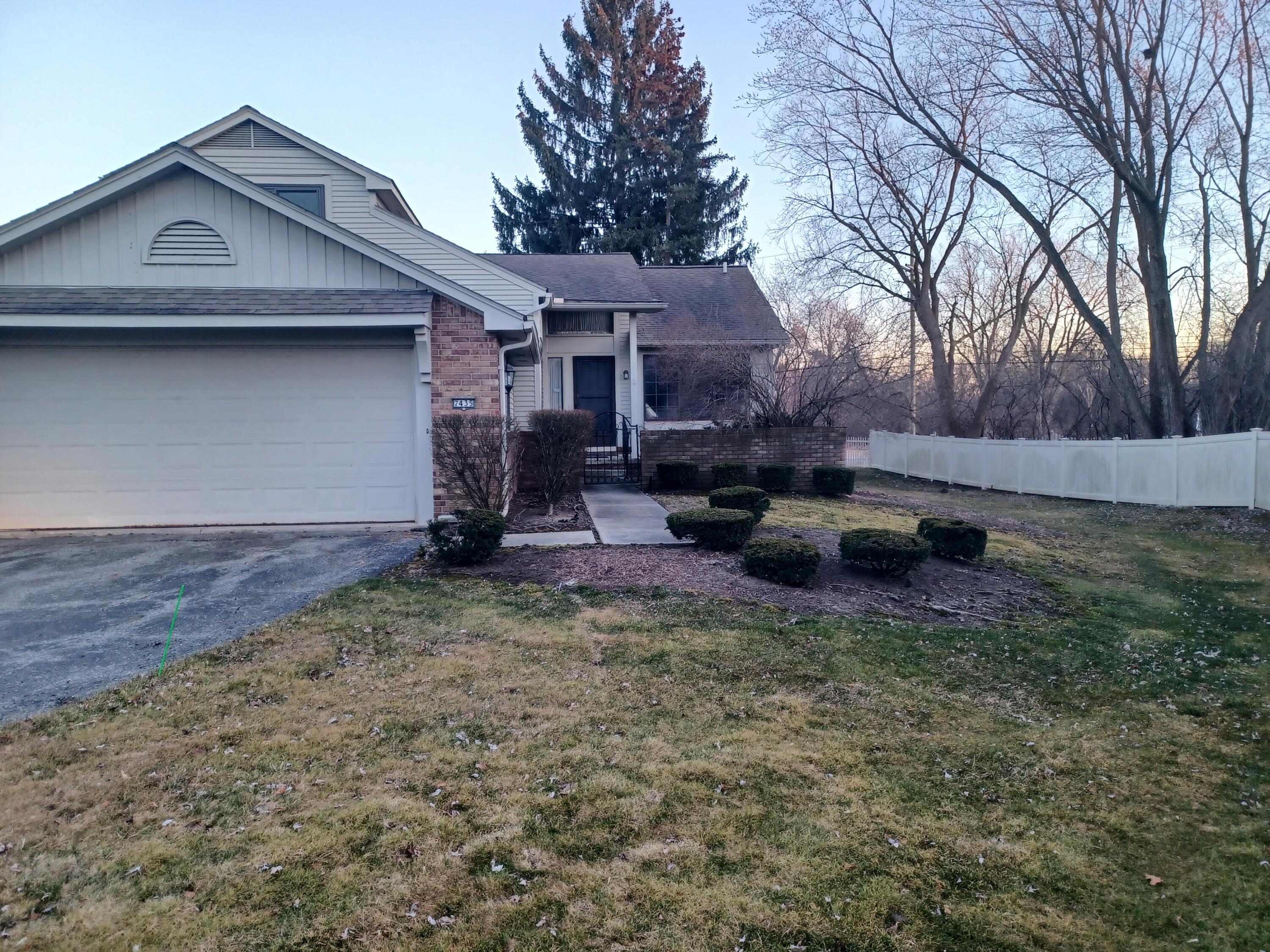 7435 Bridge Way West Bloomfield, MI 48322 - Photo 1 of 30 Front-2