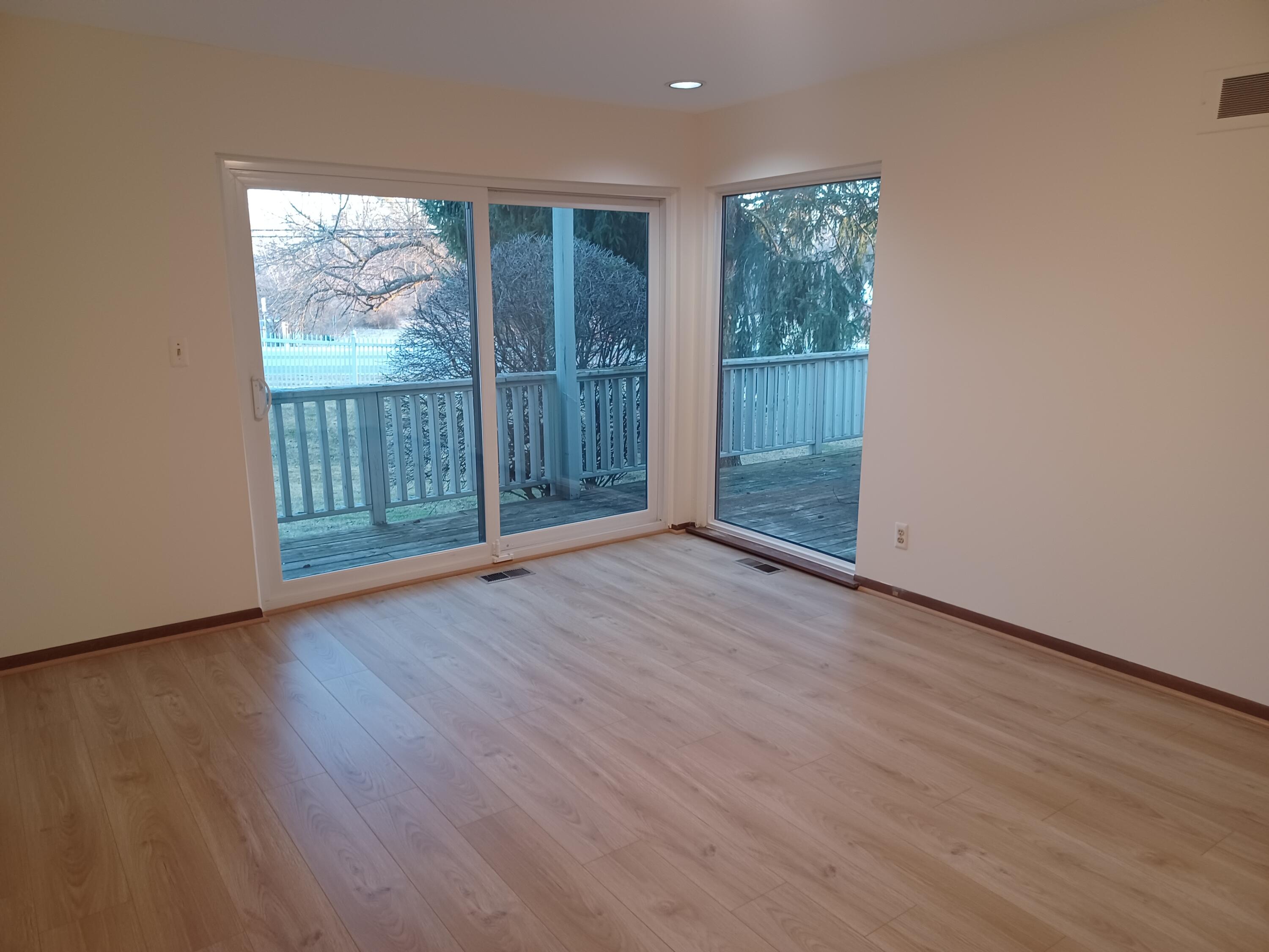 7435 Bridge Way West Bloomfield, MI 48322 - Photo 12 of 30 Primary Bedroom-2