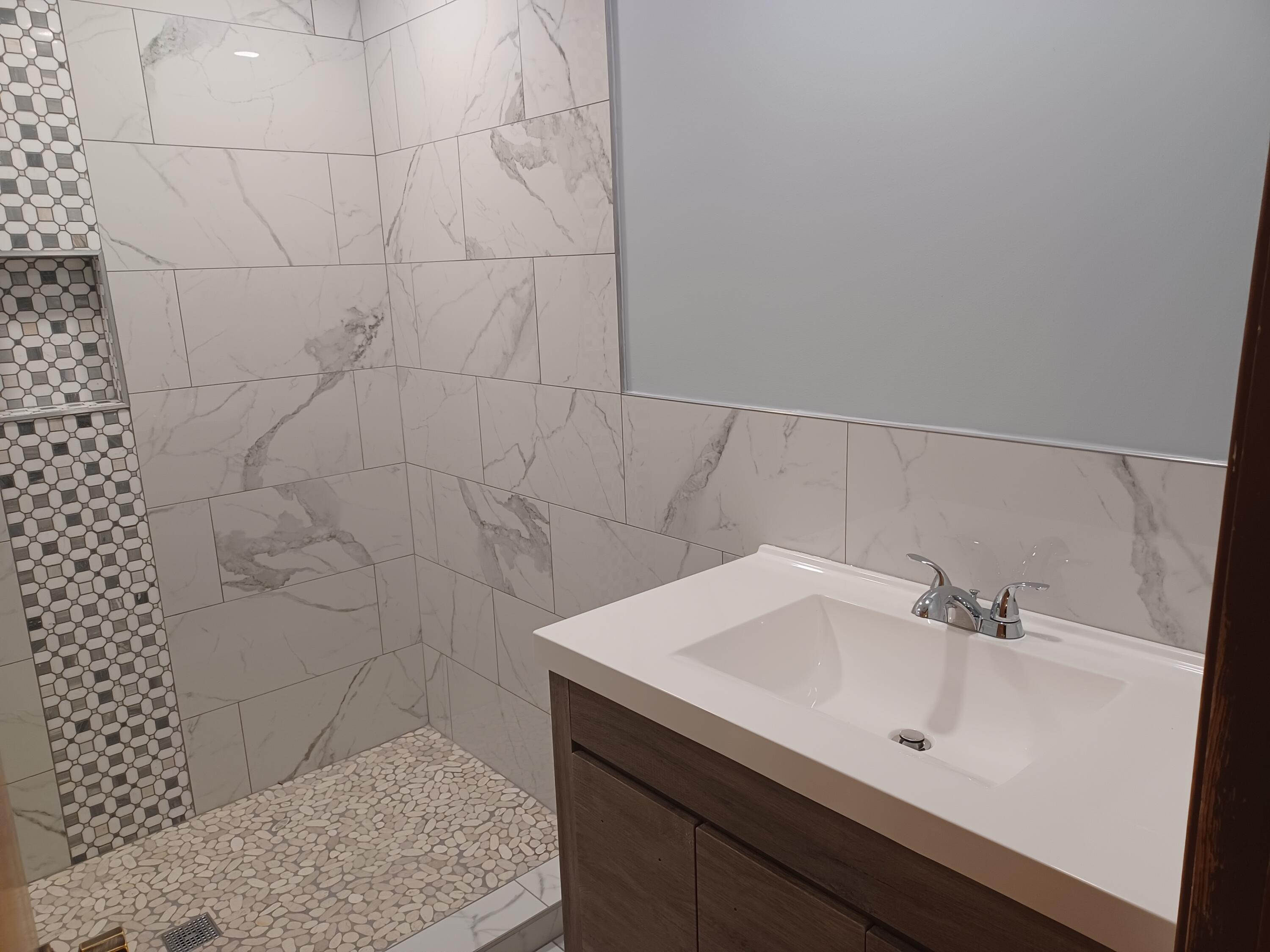 7435 Bridge Way West Bloomfield, MI 48322 - Photo 14 of 30 Primary Bathroom-2