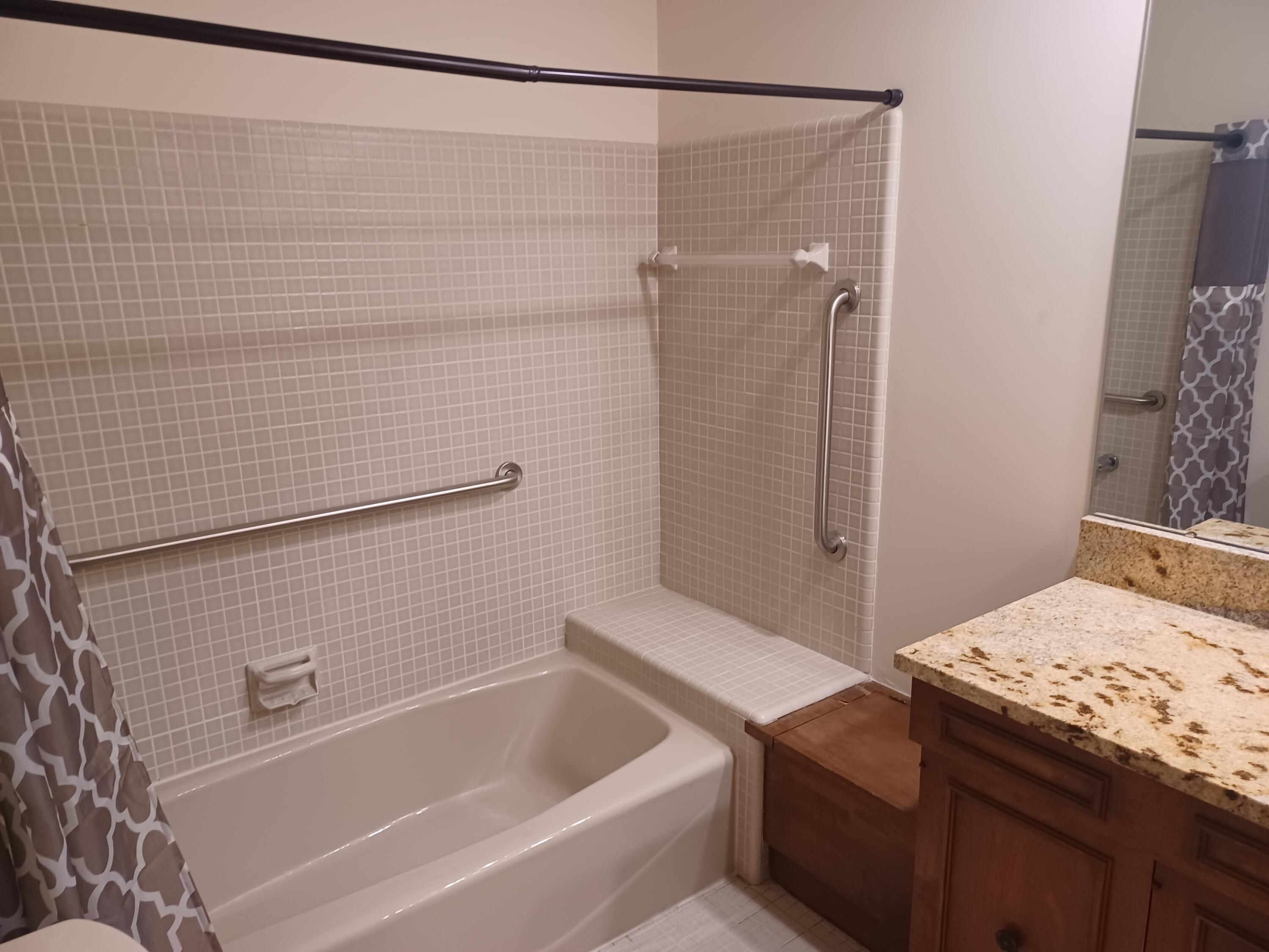 7435 Bridge Way West Bloomfield, MI 48322 - Photo 18 of 30 Bathroom
