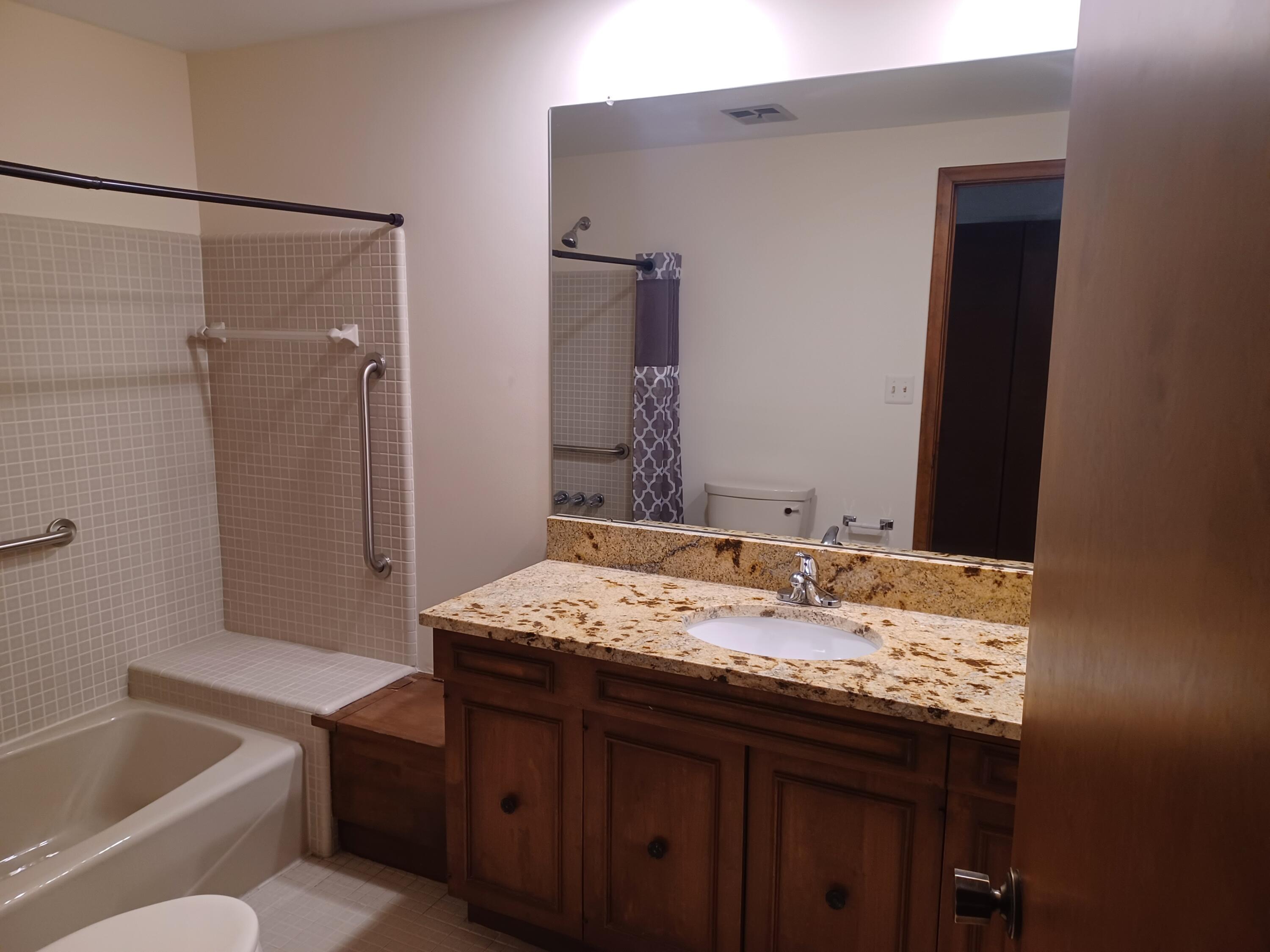 7435 Bridge Way West Bloomfield, MI 48322 - Photo 19 of 30 Bathroom-2